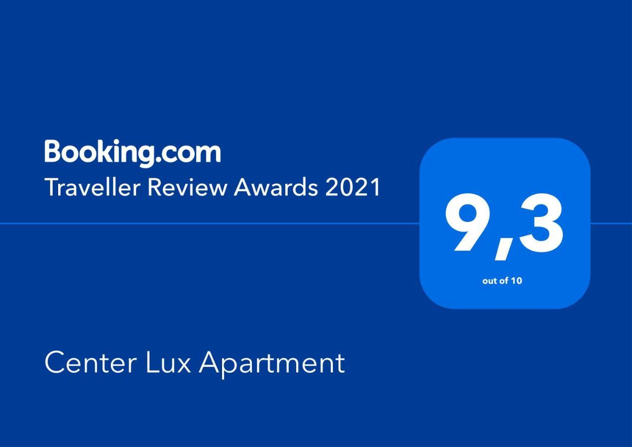 פודגוריצה Center Lux Apartment מראה חיצוני תמונה