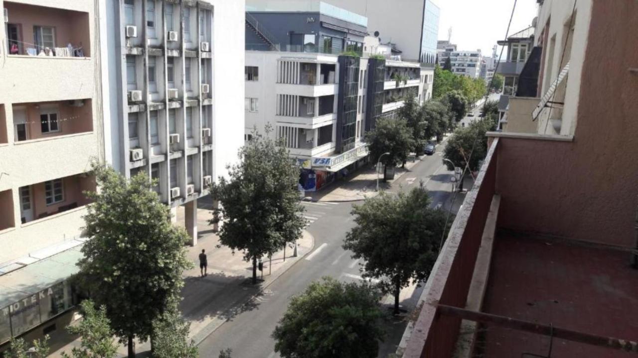 פודגוריצה Center Lux Apartment מראה חיצוני תמונה