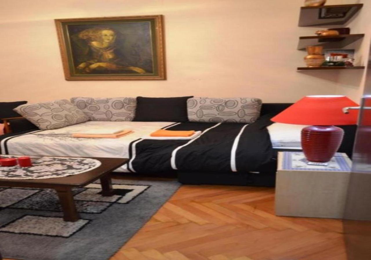פודגוריצה Center Lux Apartment מראה חיצוני תמונה